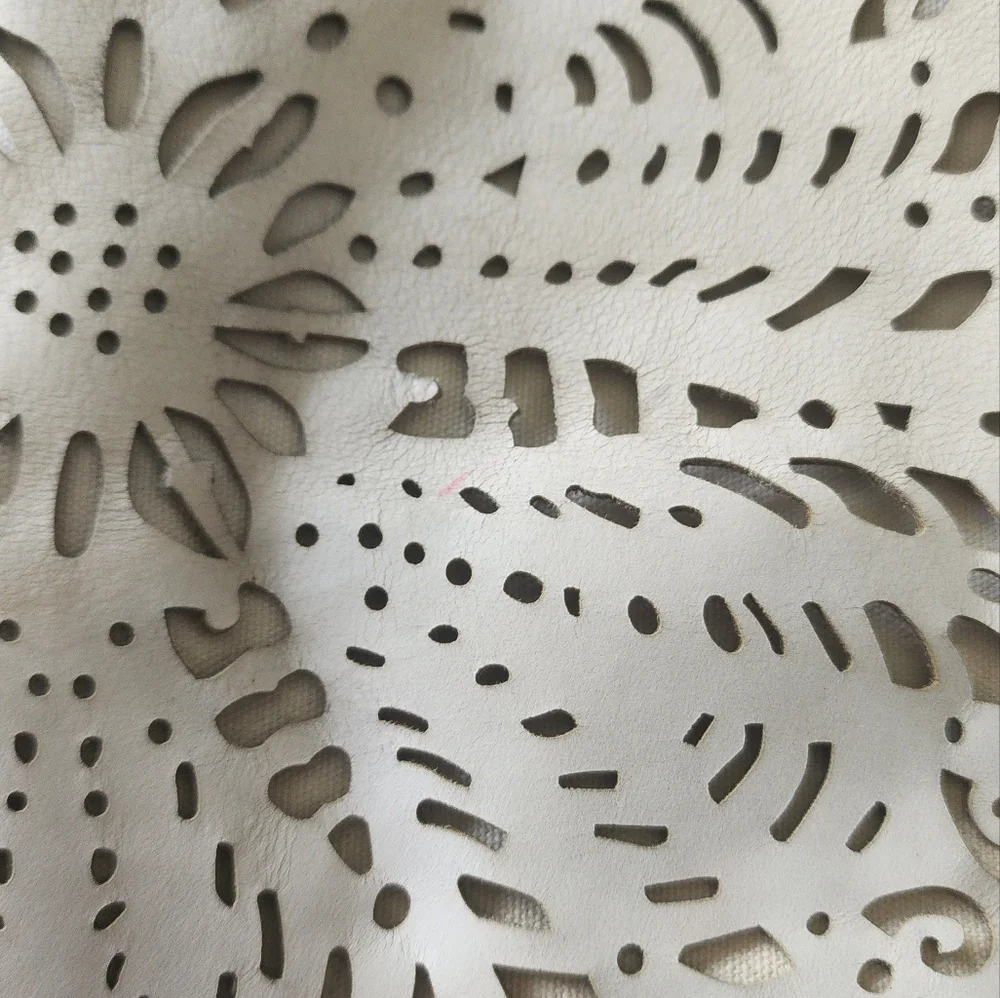 The Sak Huntley Leather Laser Cut Cream Xl Tote Bag - Picture 8 of 11